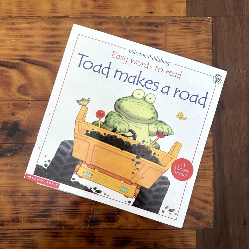 Vintage 2001 Usborne Toad Makes A Road Easy Words To Read Paperback Book